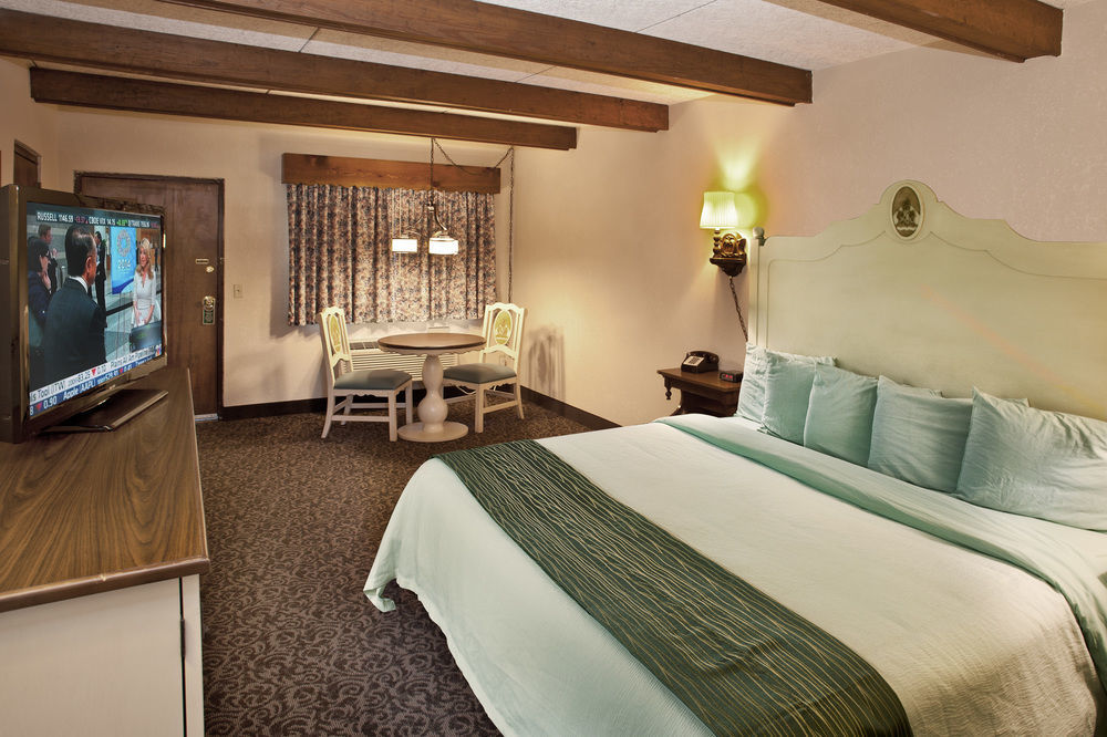 Helendorf River Inn, Suites & Conference Center Экстерьер фото