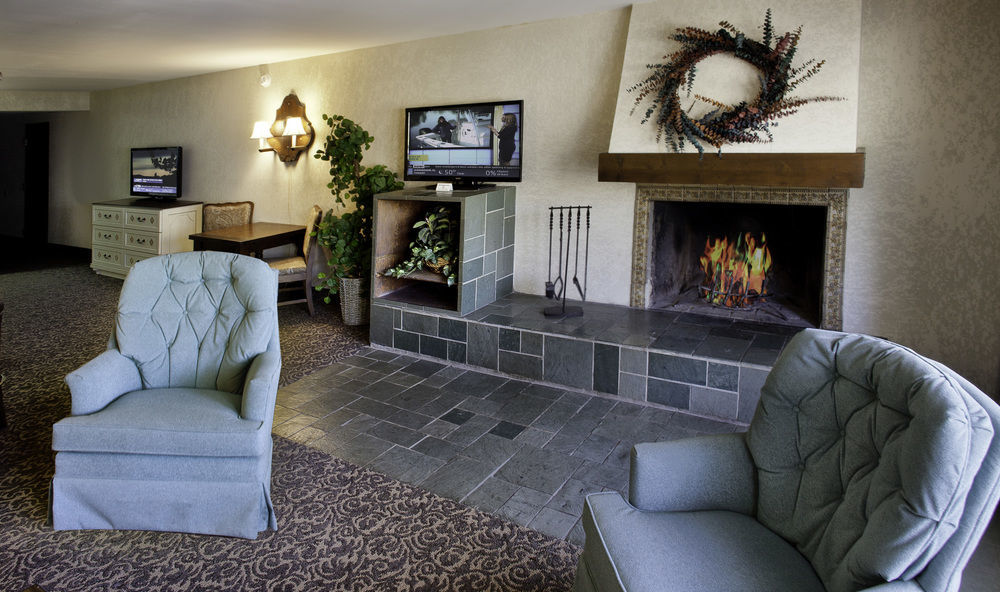 Helendorf River Inn, Suites & Conference Center Экстерьер фото