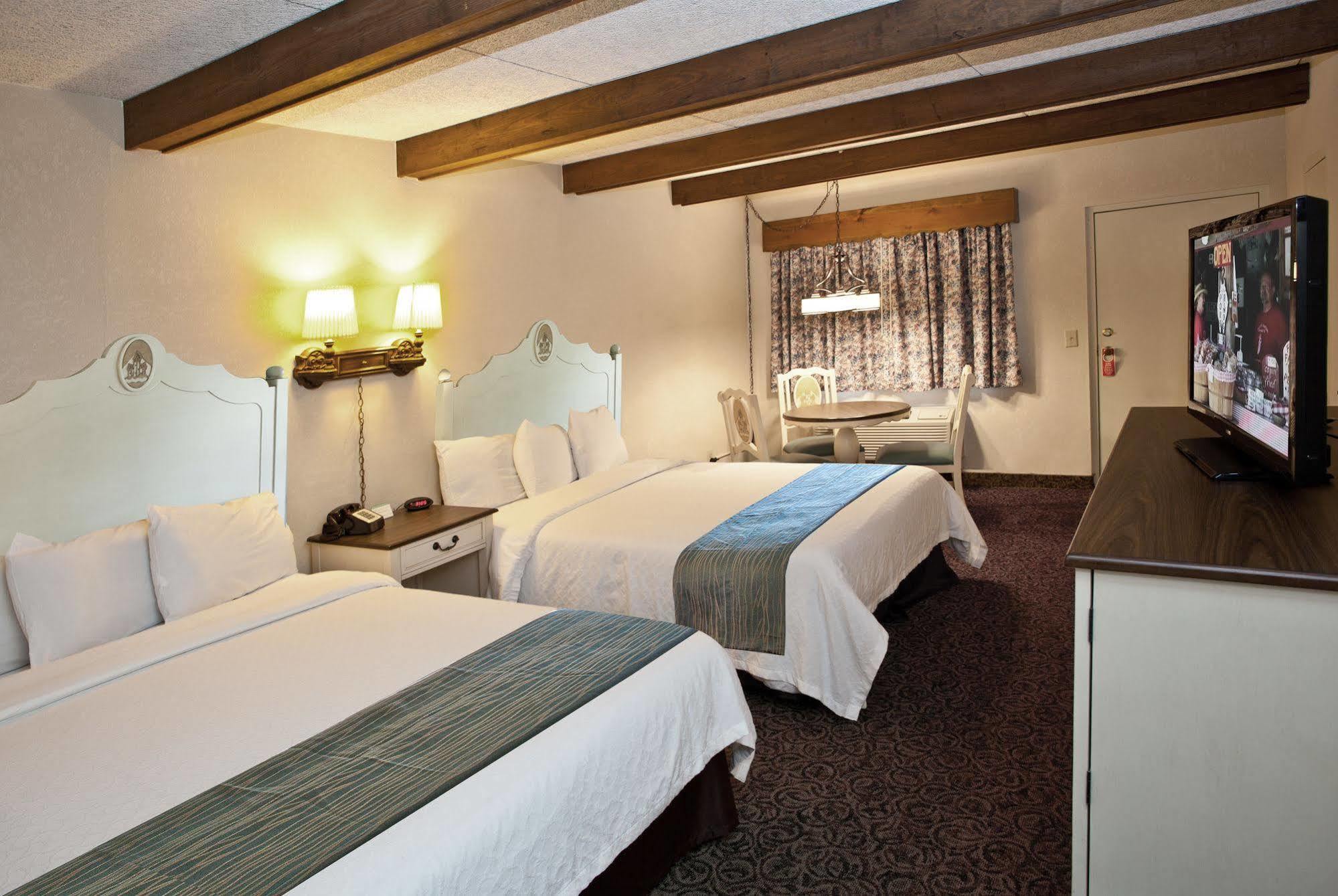 Helendorf River Inn, Suites & Conference Center Экстерьер фото